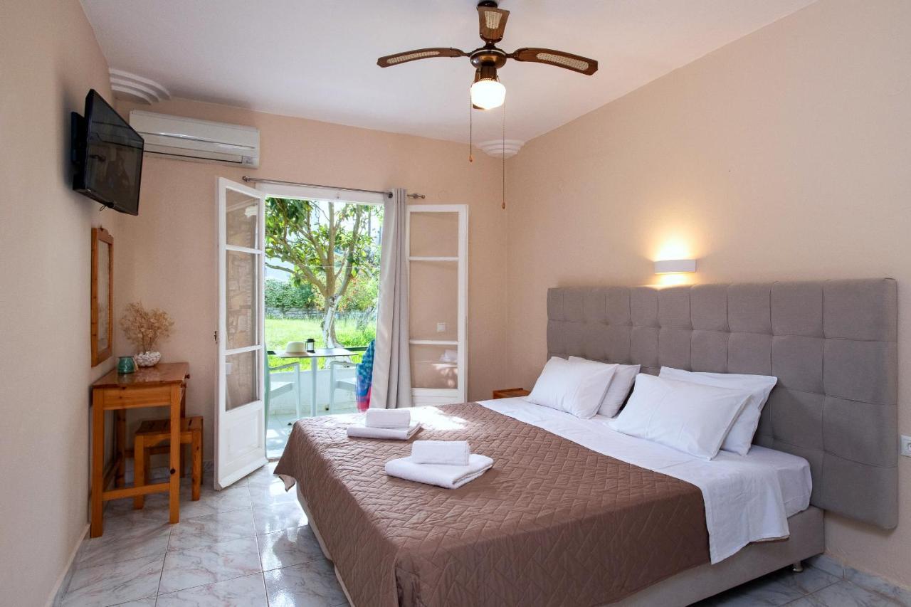 Damaskis Kassiopi Studios Extérieur photo