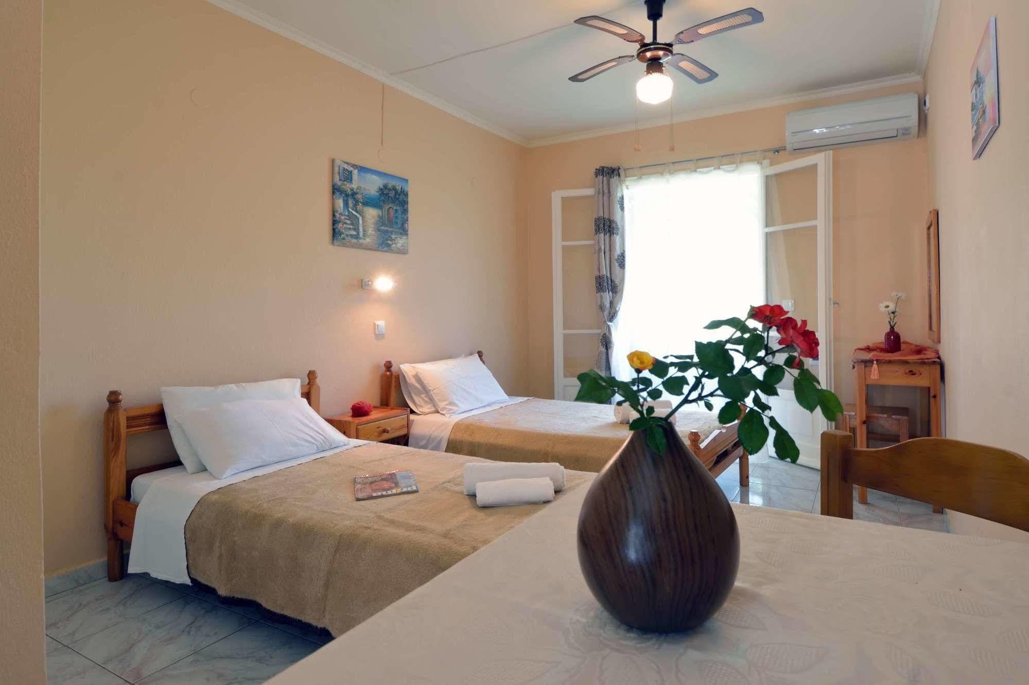 Damaskis Kassiopi Studios Extérieur photo