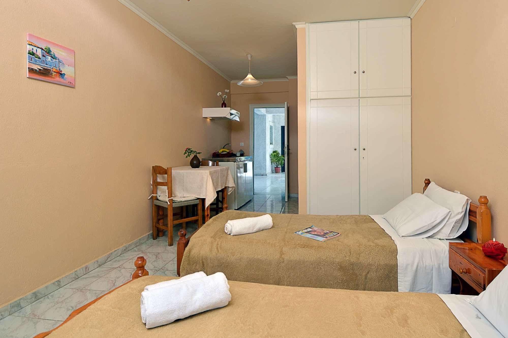 Damaskis Kassiopi Studios Extérieur photo